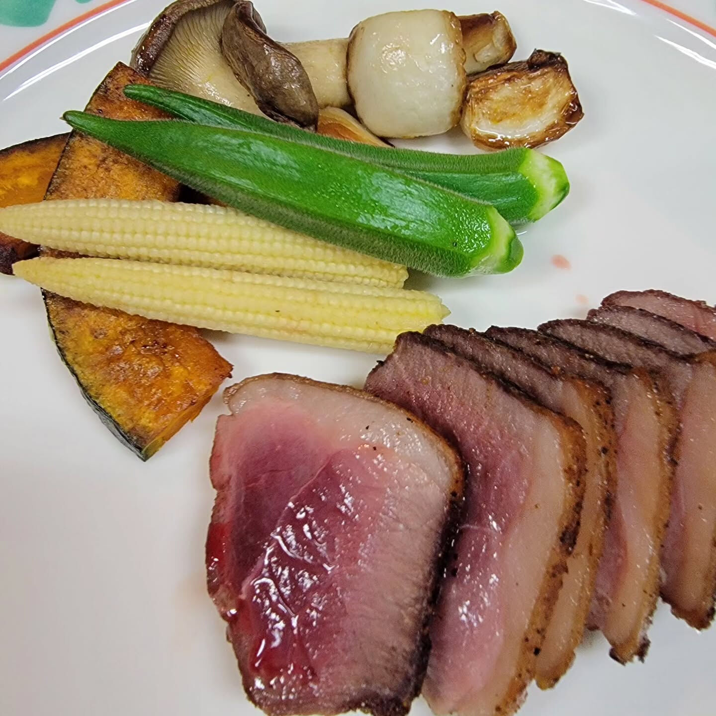 猪肉のグリル自家製辛みスパイス添え