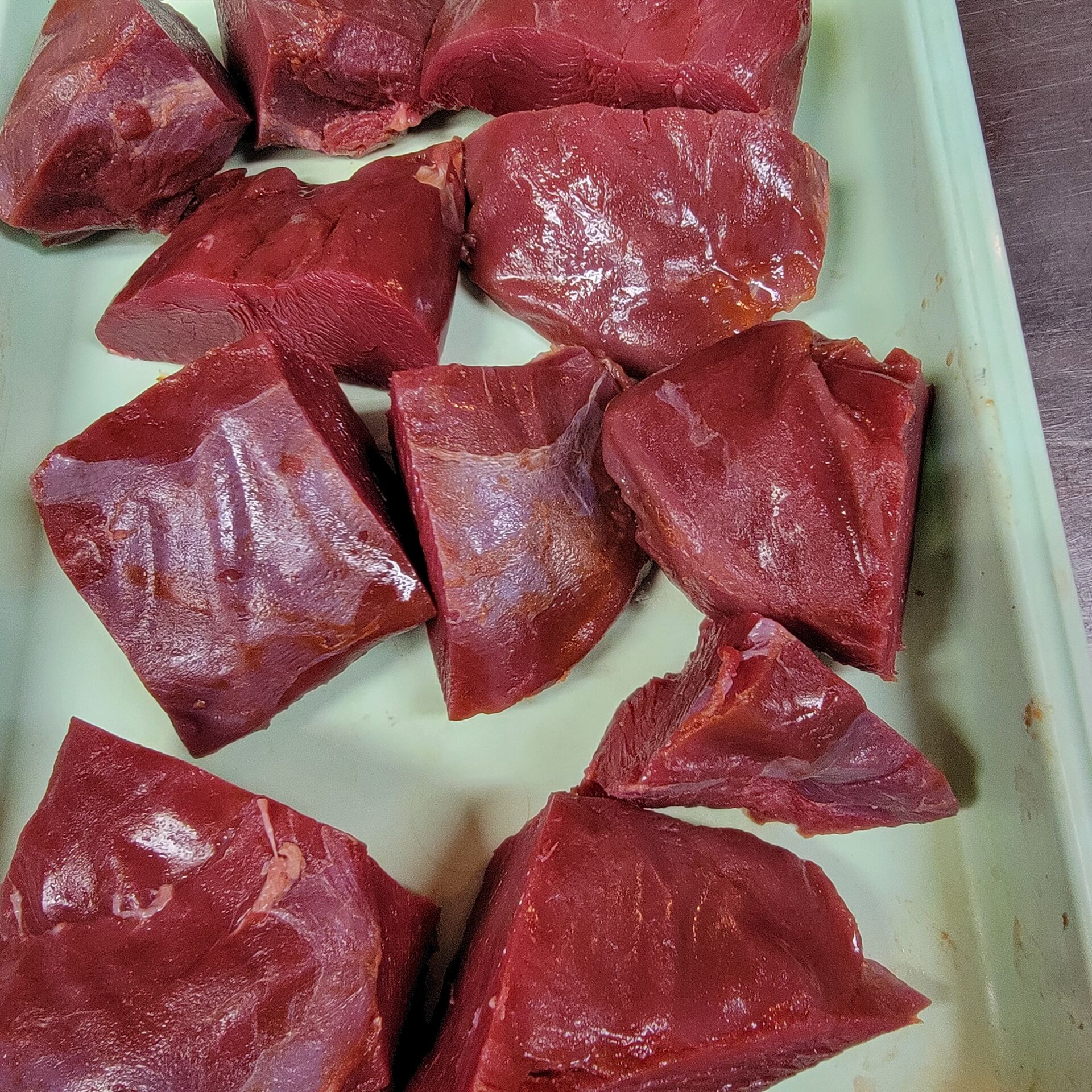 鹿モモ肉のハム作りました。