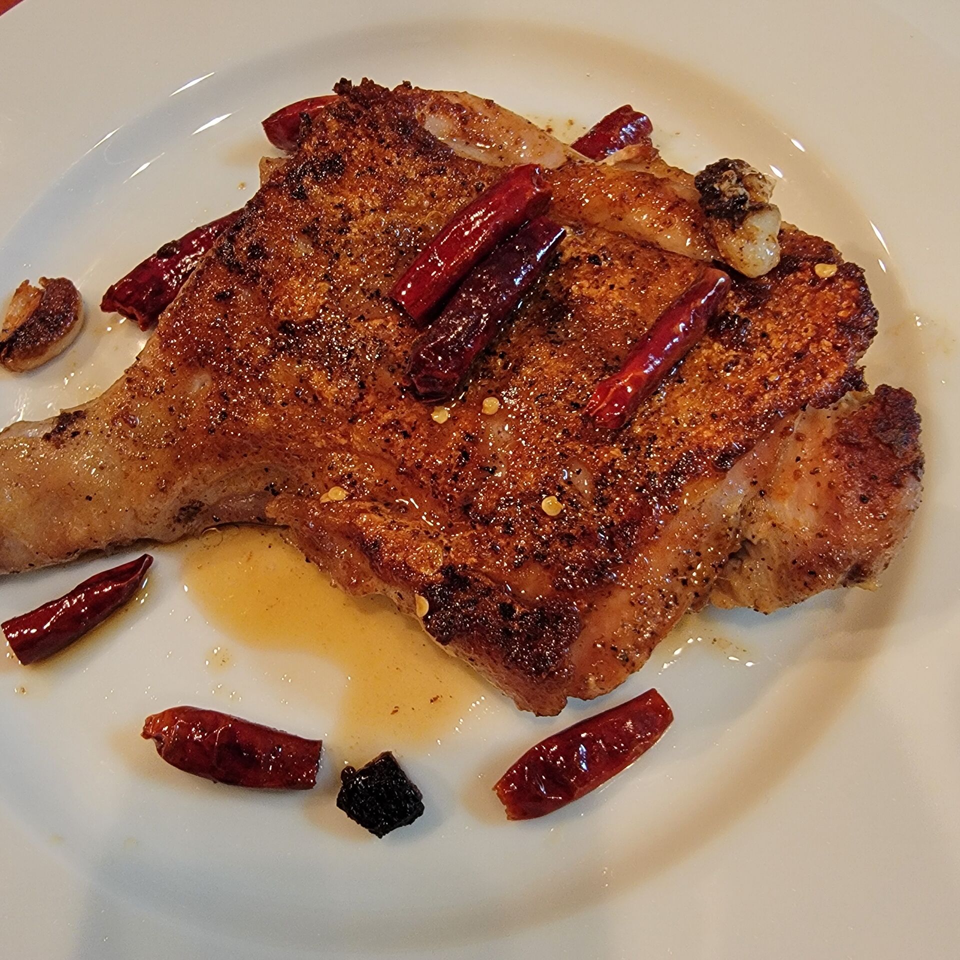 ディアボラ  鶏肉の小悪魔風  ピリ辛の鶏肉料理です。