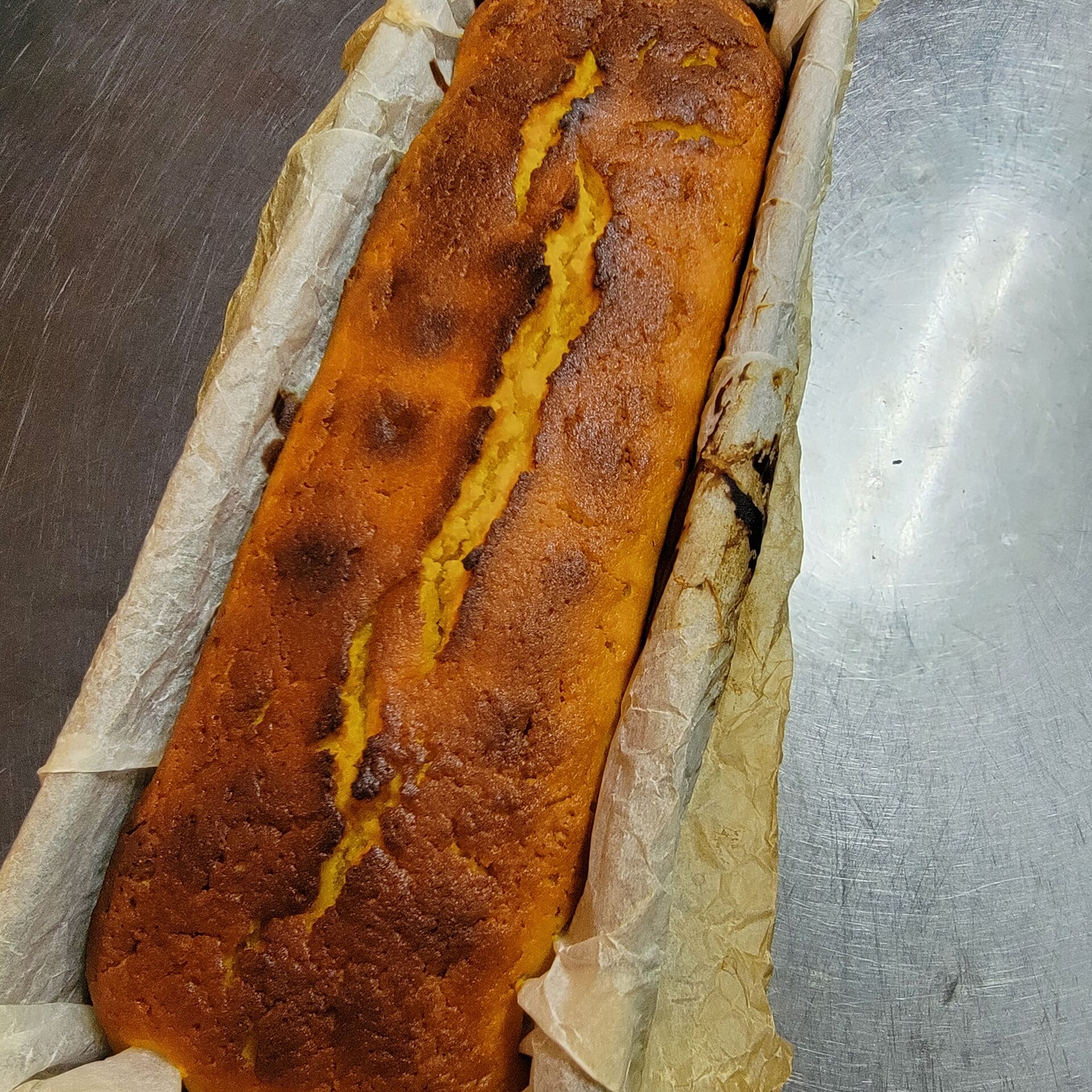 バターナッツかぼちゃのパウンドケーキです。